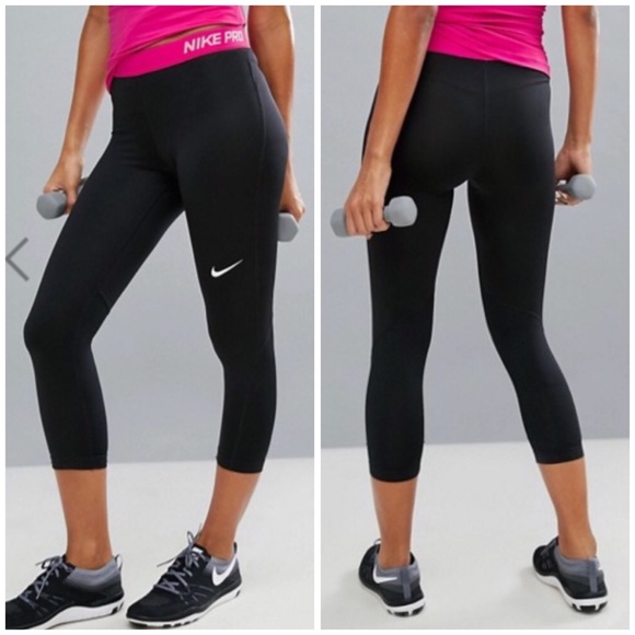 Nike Pants - Nike Pro Capri Workout Pants C24